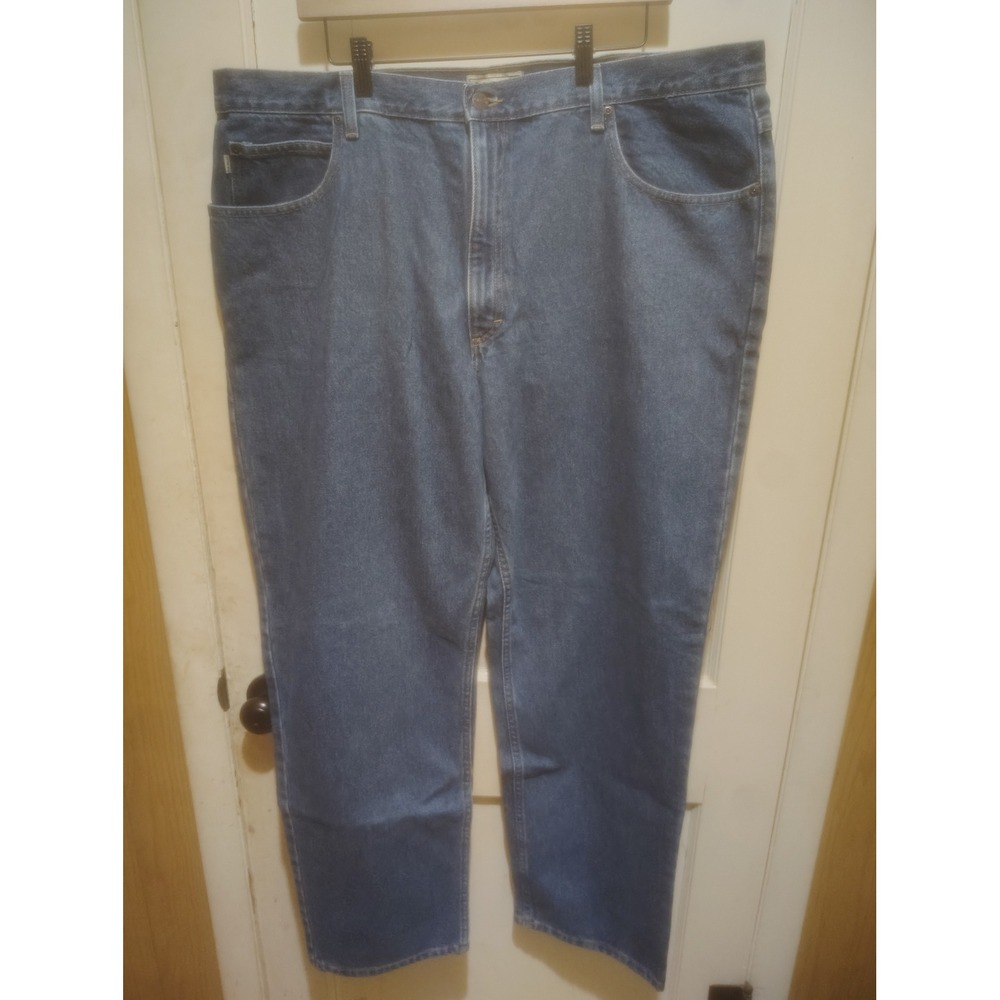 LL Bean Relaxed Fit Jeans Mens 42x32 Medium Wash Blue Denim Straight Leg 134770